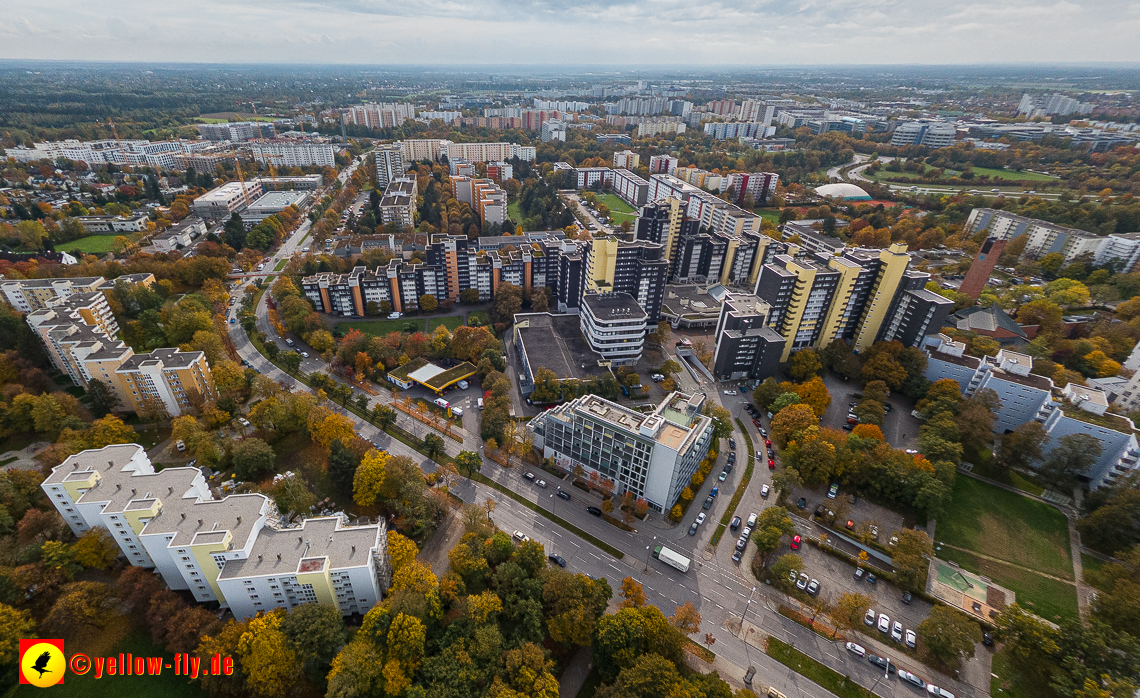 13.10.2022 - Fassadensnaierung am Karl-Marx-Ring 53-57